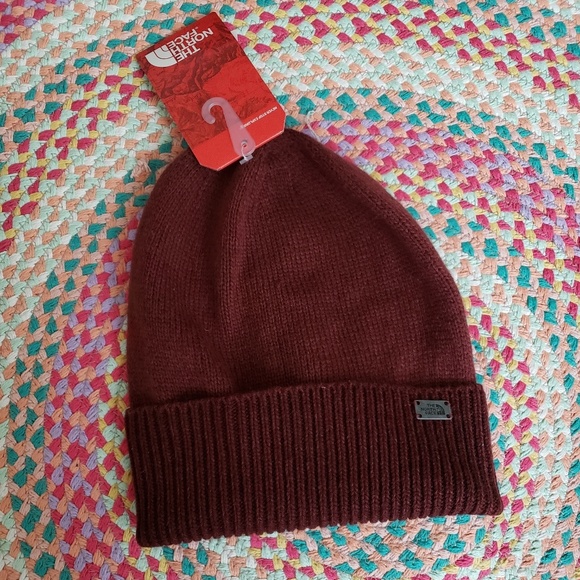 The North Face Accessories - 💓SALE💓The Northface Beanie